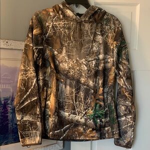 Real tree small (4-6) camo hoodie!!